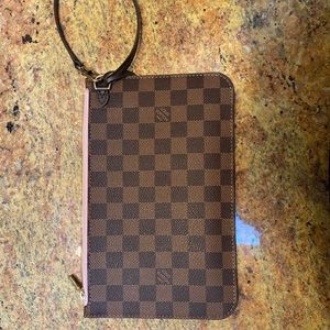 ✨SOLD✨Louis Vuitton DE Neverfull MM pouch